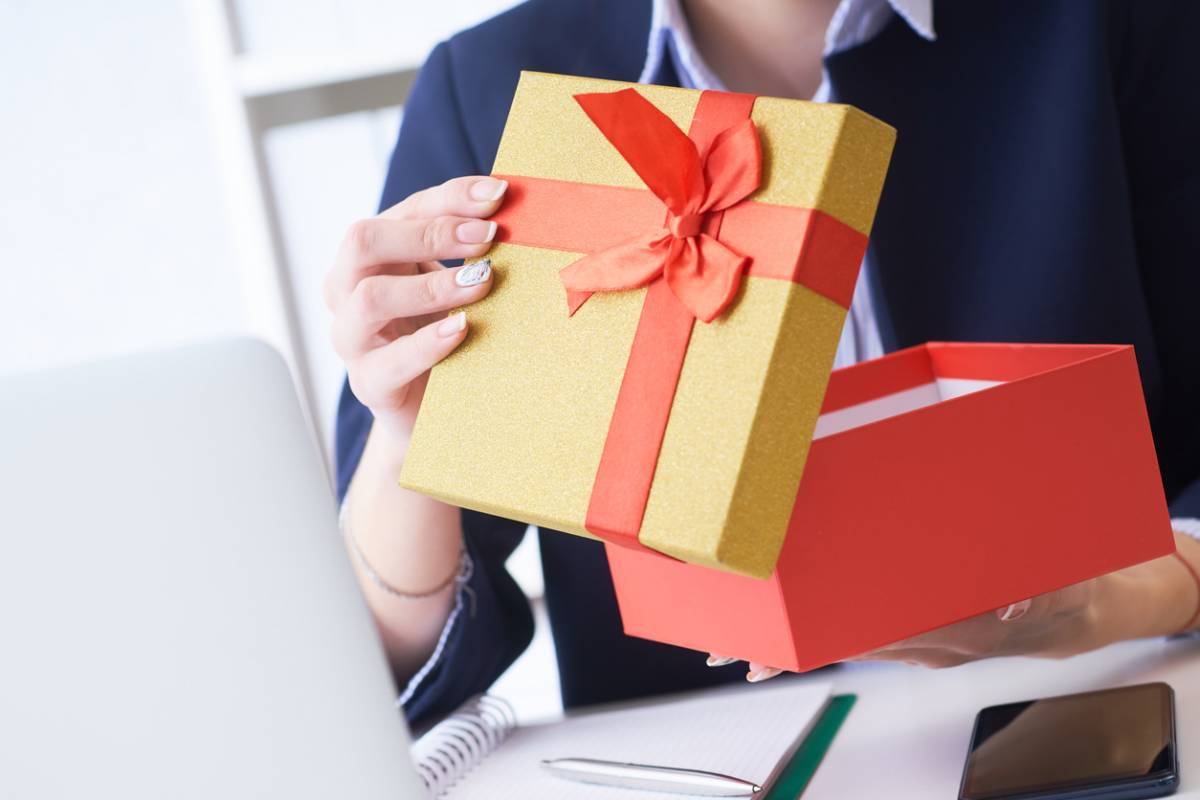 Comment remercier vos plus fidèles clients ? Conseils et idées cadeaux